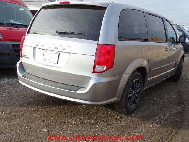 2017 Dodge Grand Caravan SE Plus 4dr Mini-Van